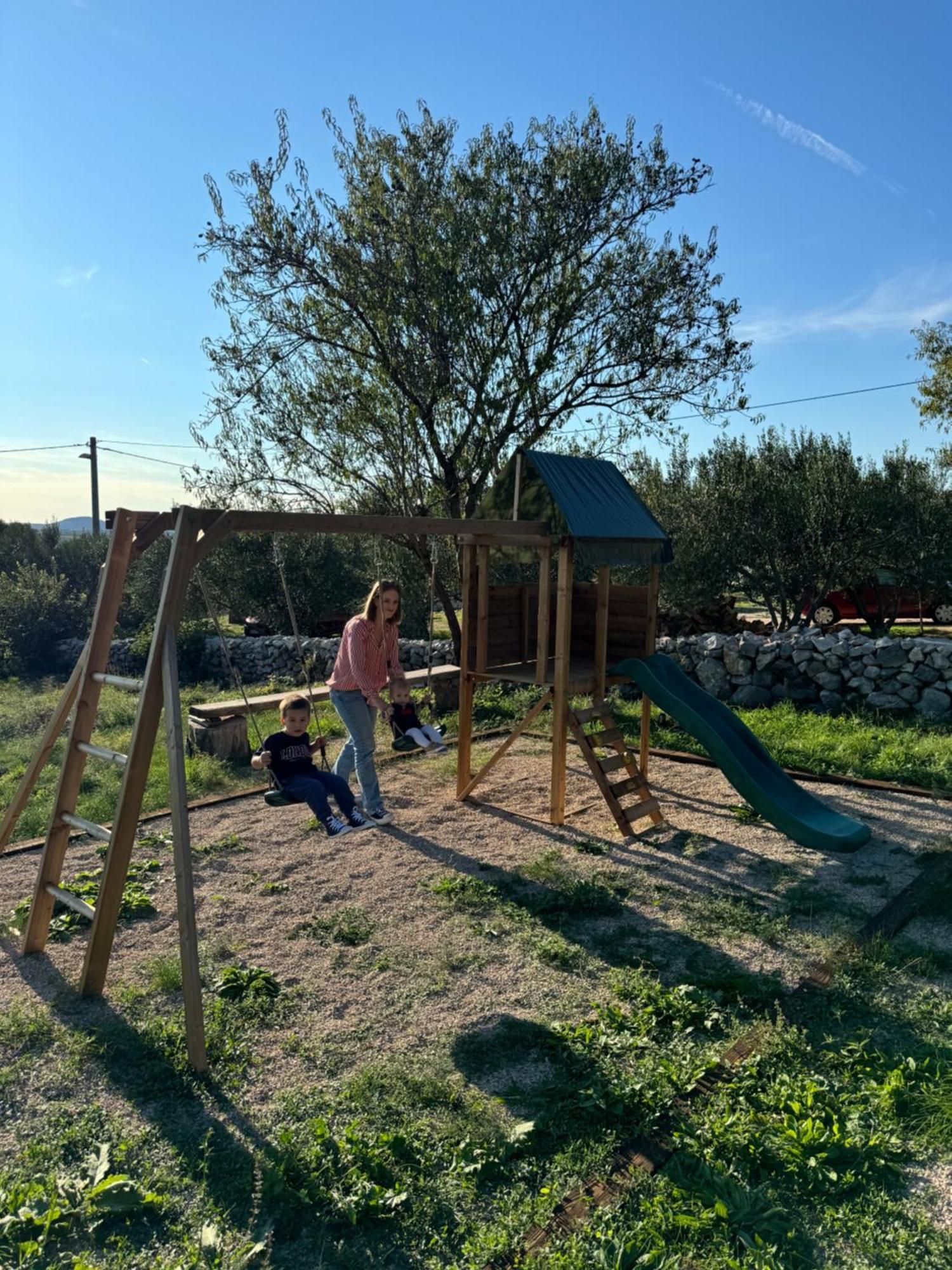 Relax And Unwind: Family-Friendly House Near Zadar In Zagradヴィラ エクステリア 写真